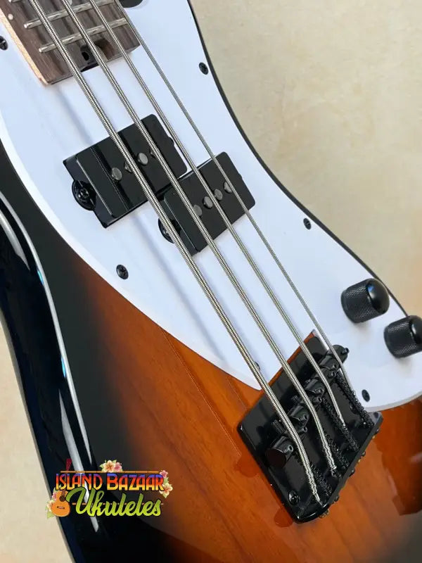 Electric bass guitar with sunburst finish in Kala Solid Body 4-String Tobacco Burst U•BASS