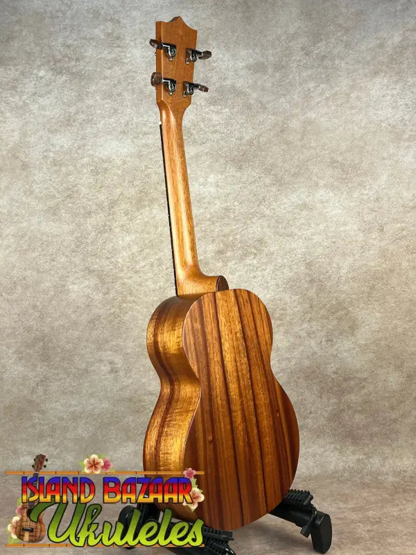 Wooden ukulele with tuning pegs, Kamaka HF-3 Tenor for classic sound and playability