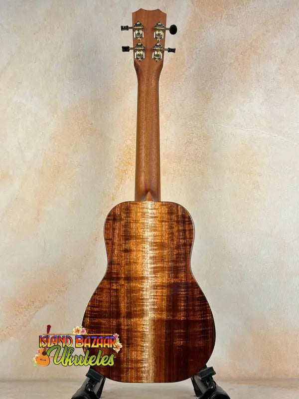 Beautiful Koa wood Kanile’a Concert Ukulele with Honus inlay and deluxe gig bag