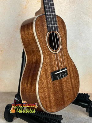 Kala SMH-CG Concert Ukulele with light binding, solid mahogany, and four strings