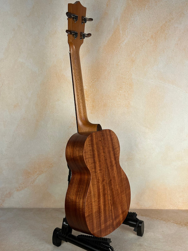 Kamaka HF - 3 Tenor Ukulele - Iconic Hawaiian Craftsmanship & Premium Tone - Island Bazaar Ukes