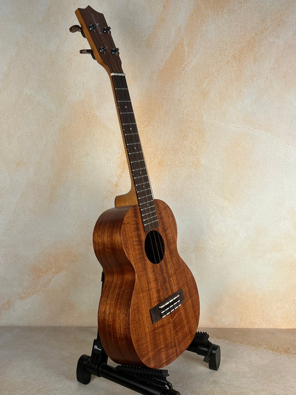 Kamaka HF - 3 Tenor Ukulele - Iconic Hawaiian Craftsmanship & Premium Tone - Island Bazaar Ukes