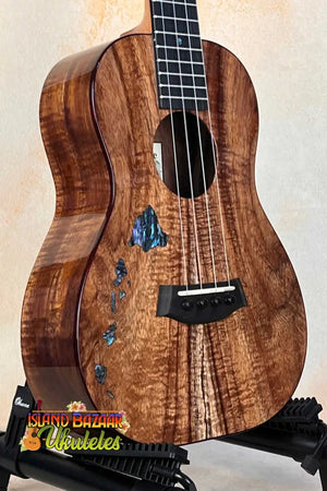 Beautiful Kanile’a ISL-T Hawaiian Islands Tenor Ukulele made of premium koa wood