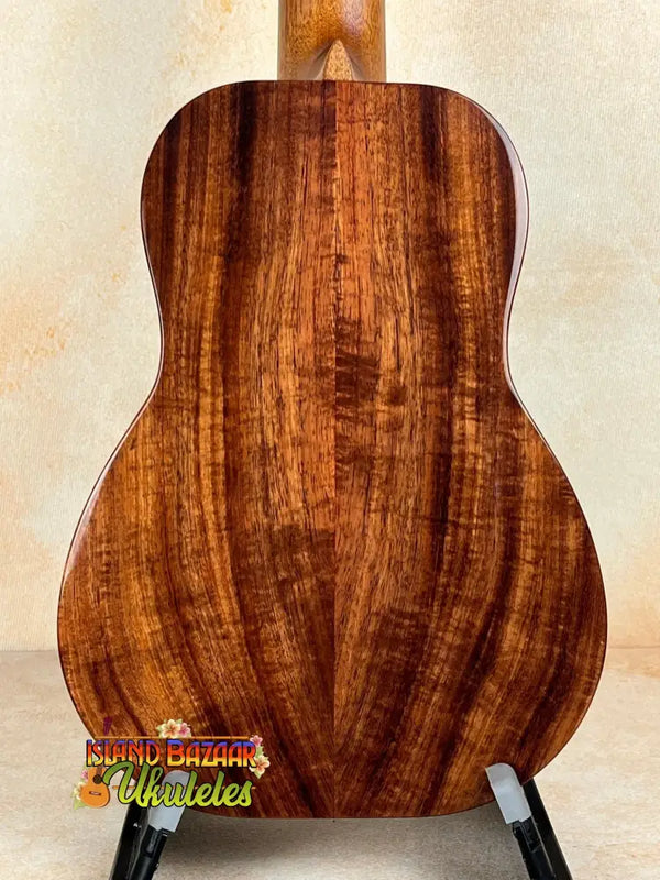 Beautiful Kanile’a K-2 Deluxe Concert Ukulele with rich Hawaiian Koa body and case