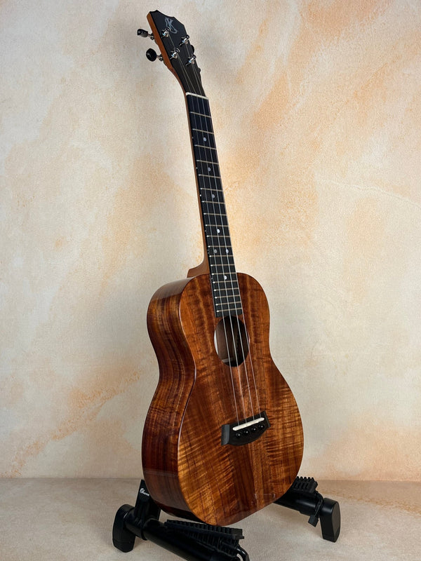 Kanile'a K1 Tenor Ukulele with Deluxe Koa Wood & Deluxe Gig Bag - Island Bazaar Ukes