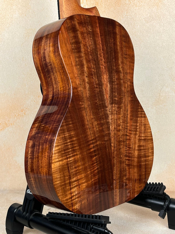 Kanile'a K1 Tenor Ukulele with Deluxe Koa Wood & Deluxe Gig Bag - Island Bazaar Ukes