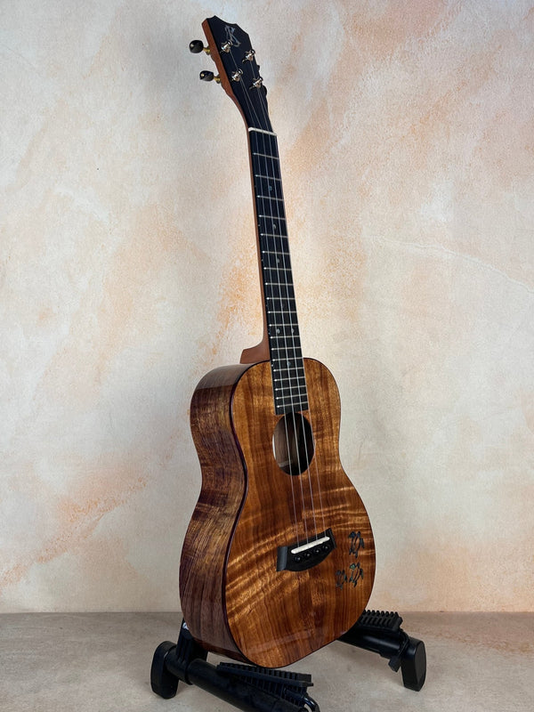 New Kanile'a Honus Tenor Ukulele Premium HNS - T - PREM w/ Bag - Island Bazaar Ukes