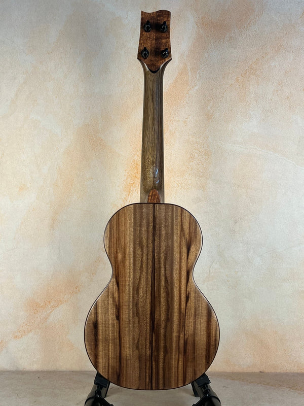 Phil Henderson Oregon Myrtle Tenor Ukulele | Custom-Made - Island Bazaar Ukes