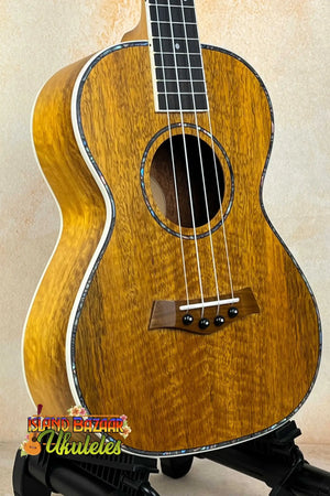 Beautiful tenor mango ukulele with honey finish from Southern California retail bundle