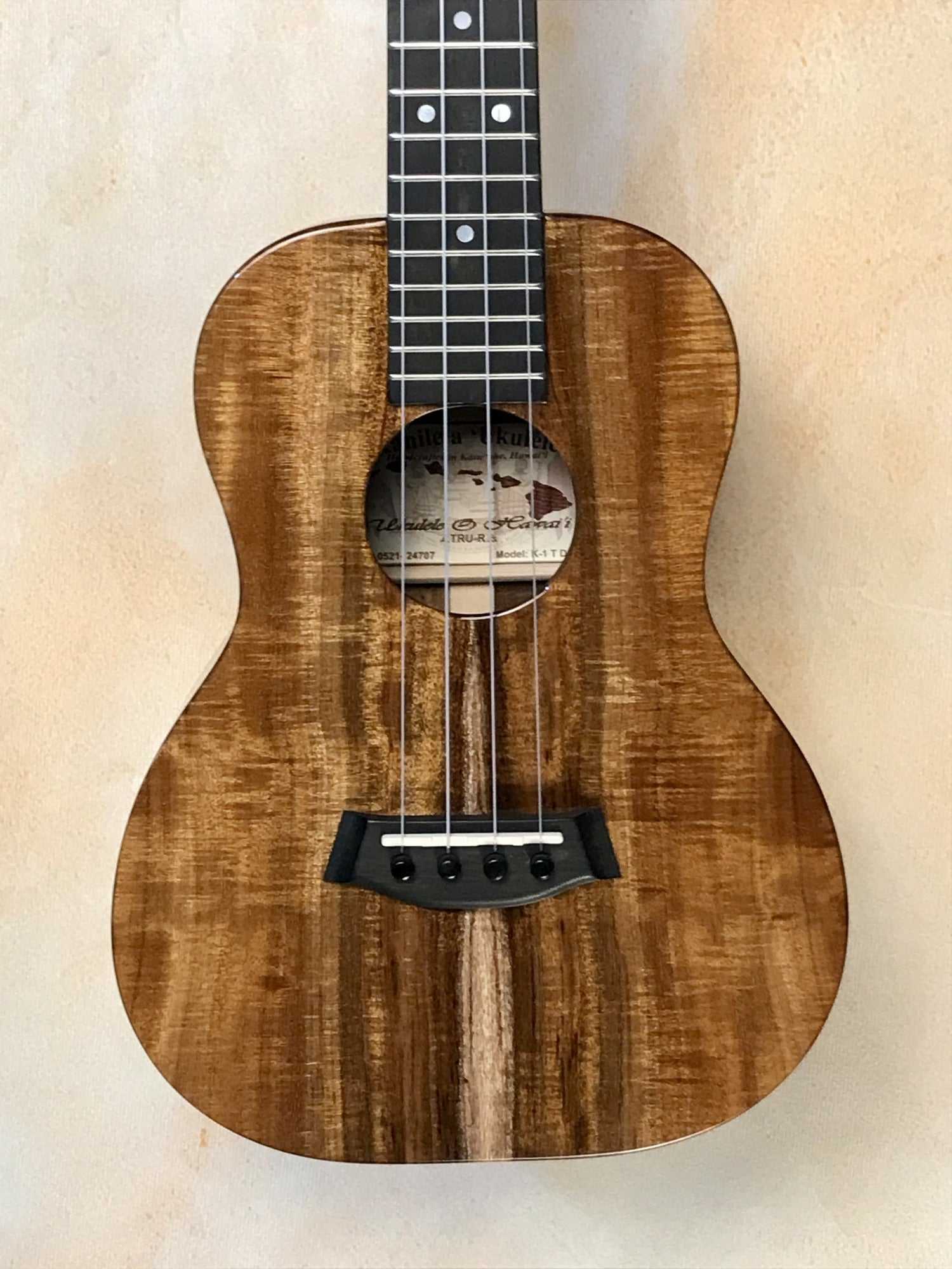 Check out this Kanile'a K-1 Deluxe Tenor Ukulele and Case - Island Bazaar Ukes