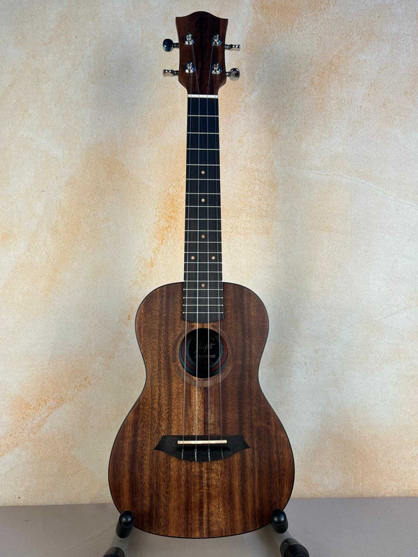 Flight Juliana Acacia Concert Ukulele w/ Gig Bag - Island Bazaar Ukes