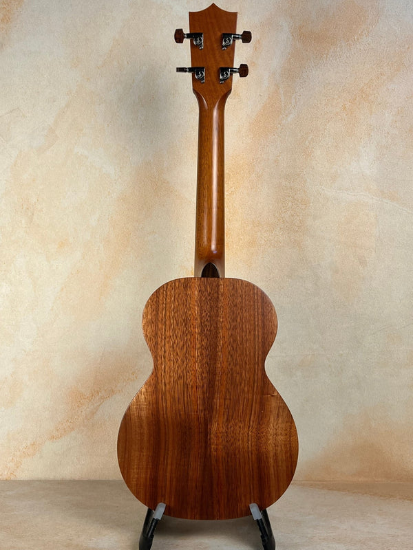 Kamaka Tenor Ukulele HF-3 w/ Deluxe Hard Shell Case| Full-Bodied Sound - Island Bazaar Ukes