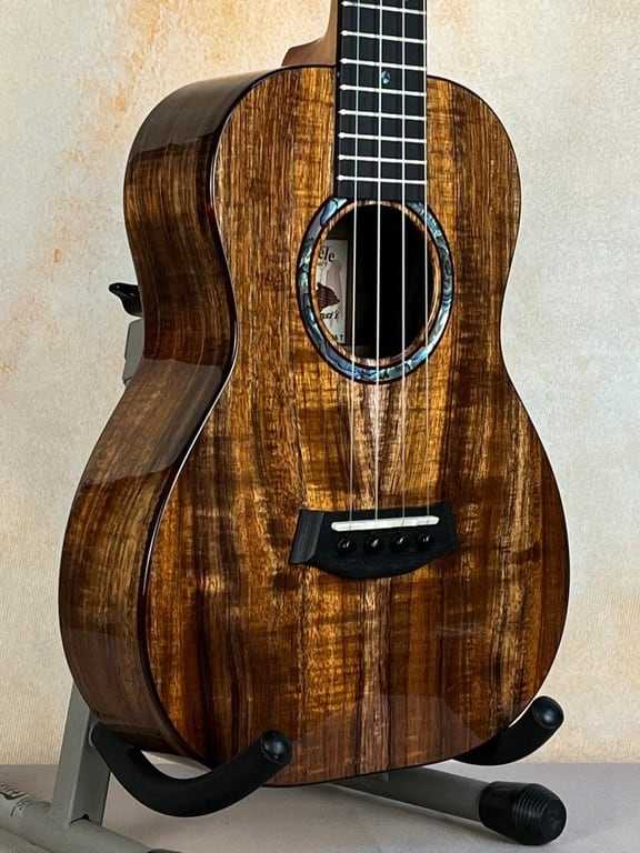 Kanilea KPA Curly Koa Tenor Ukulele with Deluxe Case - Island Bazaar Ukes