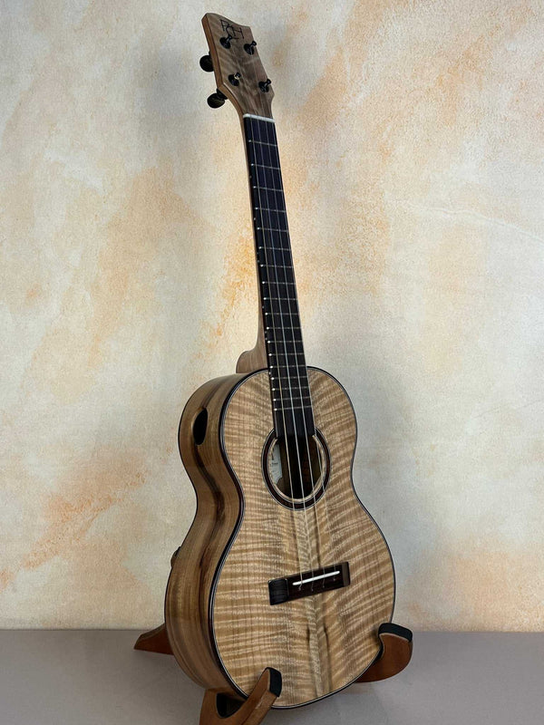 Phil Henderson Tenor Ukulele | Custom-Made Blond & Chocolate Myrtle - Island Bazaar Ukes